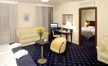 Фото номера Семейный номер (для 2 взрослых и 2 детей) Отель Rixwell Gertrude Hotel г. Рига 3