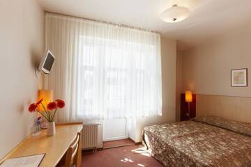 Фото номера Двухместный номер с 1 кроватью или 2 отдельными кроватями Отель Hotel Edvards г. Рига 6