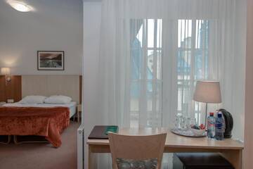 Фото номера Стандартный двухместный номер с 1 кроватью Отель Hotel Edvards г. Рига 3