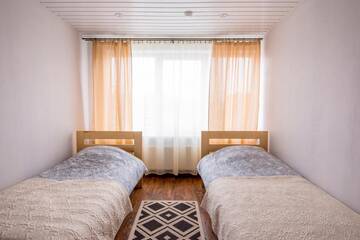 Фото номера Четырехместный номер Отель Hotel Mezaparks г. Рига 5