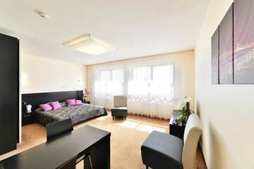 Фото номера Двухместный номер с 1 кроватью Отель Hotel Vantis Riverside view FREE parking г. Рига 5