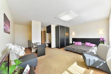 Фото номера Двухместный номер с 1 кроватью и видом на реку Отель Hotel Vantis Riverside view FREE parking г. Рига 7