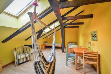 Фото номера Четырехместный номер с общей ванной комнатой Хостелы Central Hostel г. Рига 4