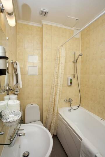 Фото номера Стандартный двухместный номер с 1 кроватью Отель Boutique Hotel Monte Kristo г. Рига 4