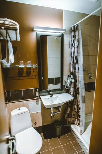 Фото номера Стандартный одноместный номер Отель Hanza Hotel &amp; Wellness г. Рига 5