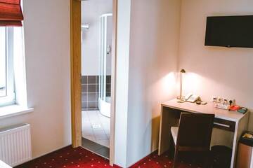 Фото номера Стандартный одноместный номер Отель Hanza Hotel &amp; Wellness г. Рига 9
