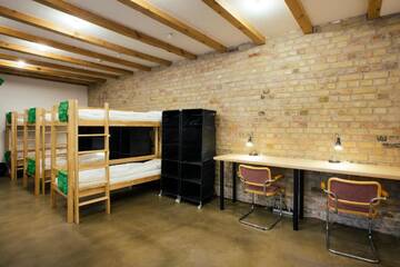 Фото номера Односпальная кровать в общем номере для женщин Хостелы Amalienhof Hostel Riga г. Рига 6