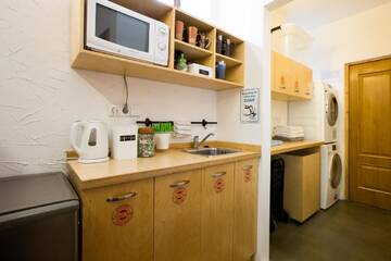 Фото номера Односпальная кровать в общем номере для женщин Хостелы Amalienhof Hostel Riga г. Рига 4