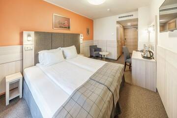 Фото номера Стандартный одноместный номер Отель Wellton Riga Hotel &amp; SPA г. Рига 2
