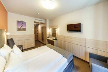 Фото номера Стандартный одноместный номер Отель Wellton Riga Hotel &amp; SPA г. Рига 3