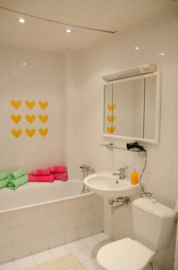 Фото номера Апартаменты с 1 спальней Апартаменты City Inn Riga Apartment, Town Hall view with parking г. Рига 8