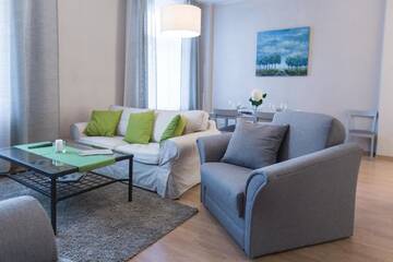 Фото номера Улучшенные апартаменты с 1 спальней Апарт-отели Bearsleys Downtown Apartments г. Рига 53
