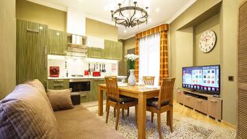 Фото Апартаменты OldRigaLuxApart free parking г. Рига 2