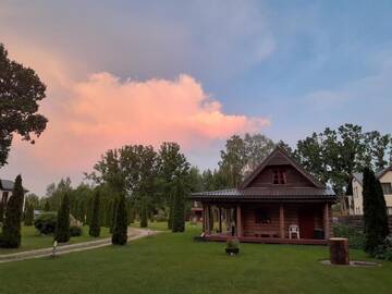 Фото номера Дом с 2 спальнями Дома для отпуска Forest Edge Lodge and House г. Рига 8