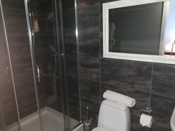 Фото номера Двухместный номер с 2 отдельными кроватями Гостевой дом Ļeņina apartamenti г. Рига 13