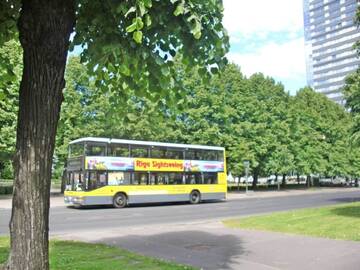 Фото номера Апартаменты с 3 спальнями и балконом Апартаменты Esplanade Park By Old Town г. Рига 72