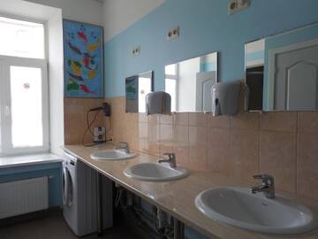 Фото номера Двухместный номер с 2 отдельными кроватями и общей ванной комнатой Хостелы Gogol Park Hostel г. Рига 45