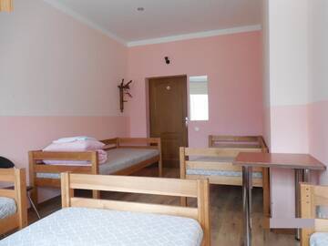 Фото номера Семейный номер с общей ванной комнатой Хостелы Gogol Park Hostel г. Рига 6