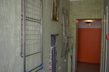 Фото номера Трехместный номер с общей ванной комнатой Хостелы Gogol Park Hostel г. Рига 8