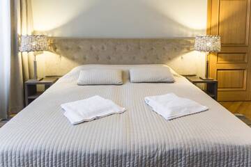 Фото номера Просторные апартаменты с 1 спальней и балконом. Апартаменты Riga Lux Apartments - Ernesta, Free parking г. Рига 7