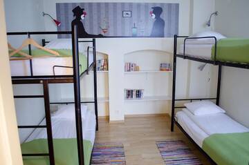 Фото номера Общий 4-местный номер Хостелы Red Nose Hostel г. Рига 3