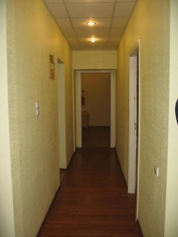 Фото номера Трехместный номер с общей ванной комнатой Хостелы Central Park Hostel г. Рига 35