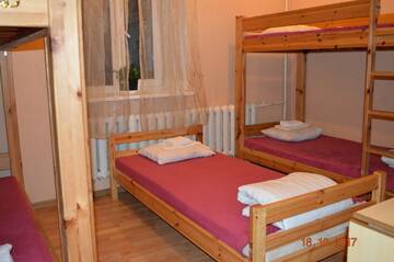 Фото номера Семейный номер с общей ванной комнатой Хостелы Central Park Hostel г. Рига 22