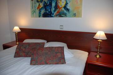 Фото номера Улучшенный двухместный номер с 1 кроватью Отель A1 Hotel Riga City Center г. Рига 5