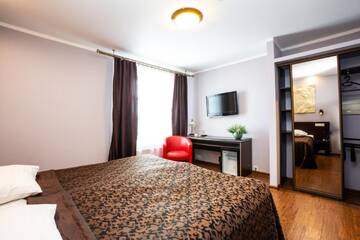 Фото номера Двухместный номер с 1 кроватью Отель Primo Hotel with FREE parking г. Рига 4