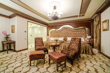 Фото номера Люкс «Лондон» с правом посещения тренажерного зала Отель Royal Casino SPA &amp; Hotel Resort г. Рига 7