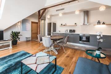 Фото номера Апартаменты-лофт с 1 спальней Апарт-отели Riga Lux Apartments - Skolas, free parking г. Рига 8